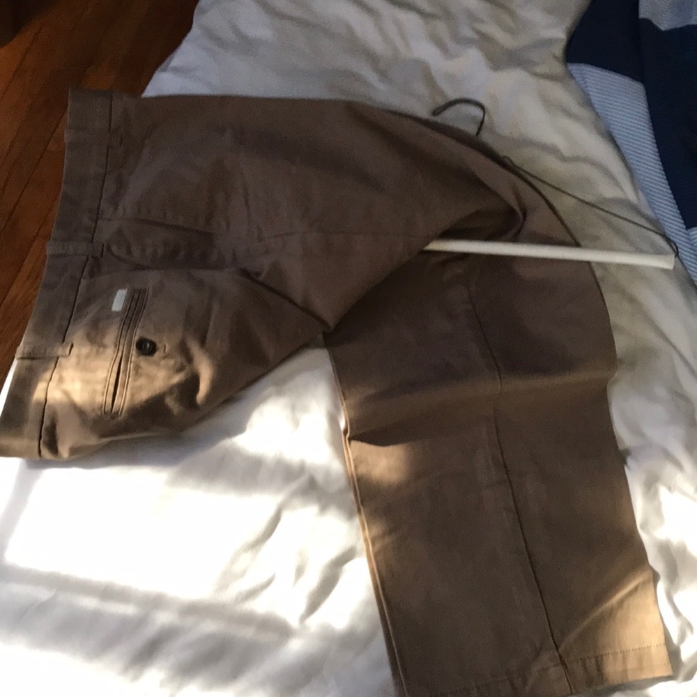Izod dark khaki pants. 36W 30L